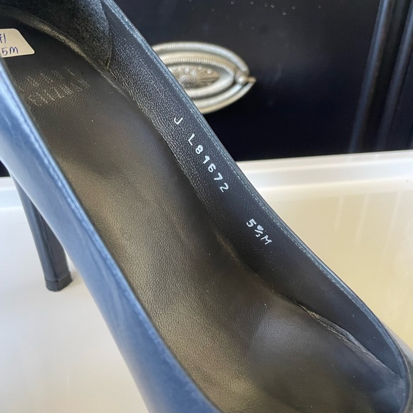 Navy blue heels - Picture 3 of 4